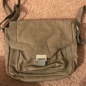 Taupe Crossbody❤️👛